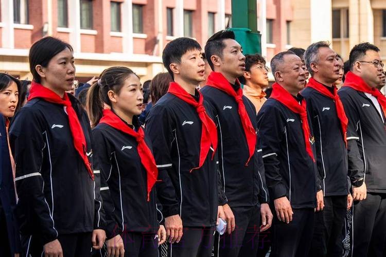 “冠军体育课”进入成都校园